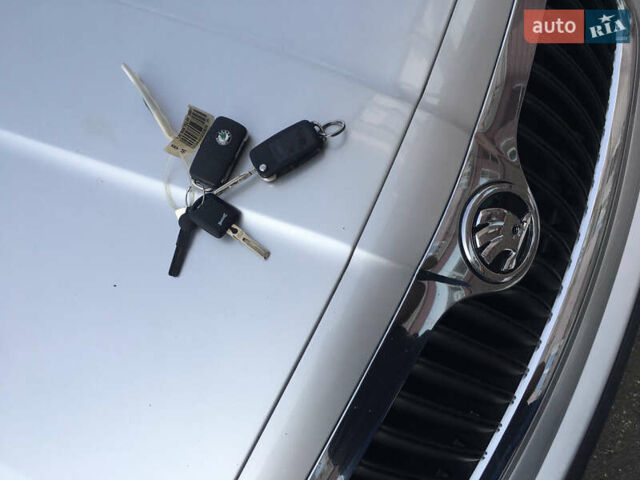 Сірий Шкода Суперб, об'ємом двигуна 1.8 л та пробігом 262 тис. км за 6700 $, фото 75 на Automoto.ua