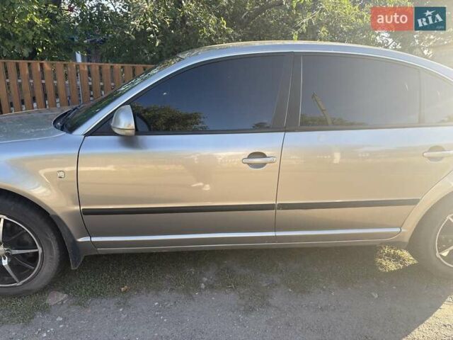 Серый Шкода Суперб, объемом двигателя 1.8 л и пробегом 256 тыс. км за 5200 $, фото 10 на Automoto.ua