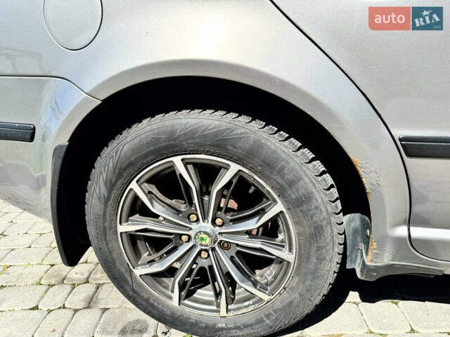 Серый Шкода Суперб, объемом двигателя 1.78 л и пробегом 267 тыс. км за 4500 $, фото 9 на Automoto.ua