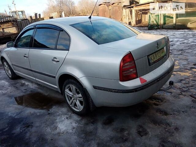 Серый Шкода Суперб, объемом двигателя 1.8 л и пробегом 281 тыс. км за 3800 $, фото 3 на Automoto.ua