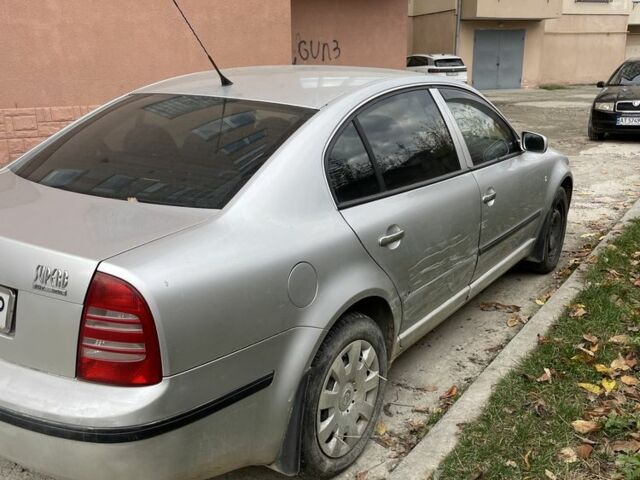 Серый Шкода Суперб, объемом двигателя 1.8 л и пробегом 328 тыс. км за 3200 $, фото 4 на Automoto.ua