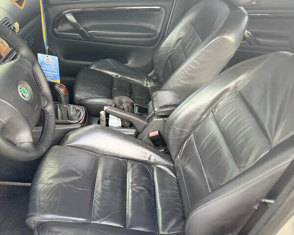 Сірий Шкода Суперб, об'ємом двигуна 1.8 л та пробігом 262 тис. км за 6700 $, фото 24 на Automoto.ua