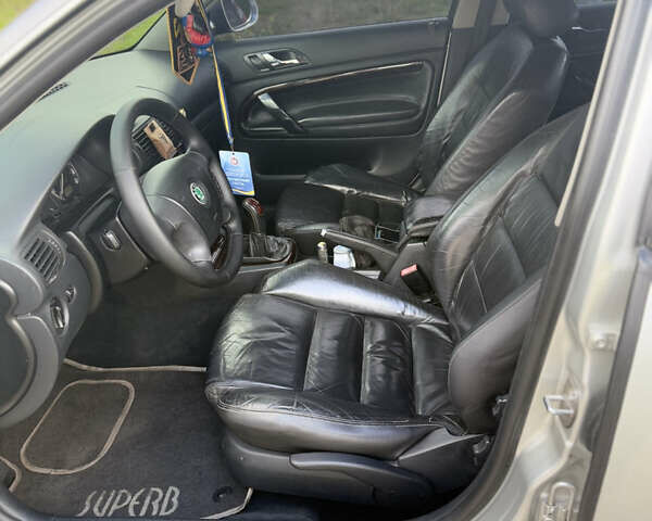 Сірий Шкода Суперб, об'ємом двигуна 1.8 л та пробігом 262 тис. км за 6700 $, фото 27 на Automoto.ua