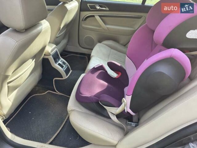 Серый Шкода Суперб, объемом двигателя 1.97 л и пробегом 320 тыс. км за 5600 $, фото 2 на Automoto.ua