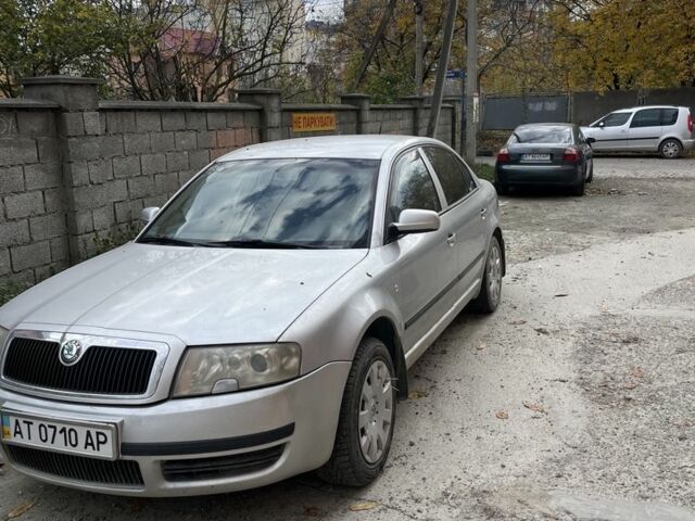 Серый Шкода Суперб, объемом двигателя 1.8 л и пробегом 328 тыс. км за 3200 $, фото 1 на Automoto.ua