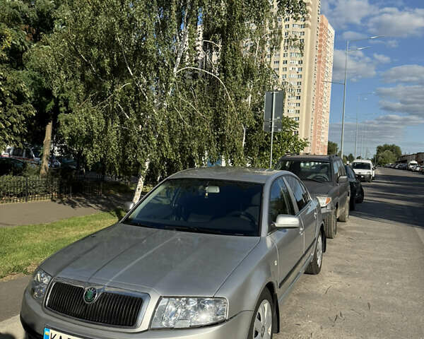 Серый Шкода Суперб, объемом двигателя 2.77 л и пробегом 500 тыс. км за 4350 $, фото 5 на Automoto.ua