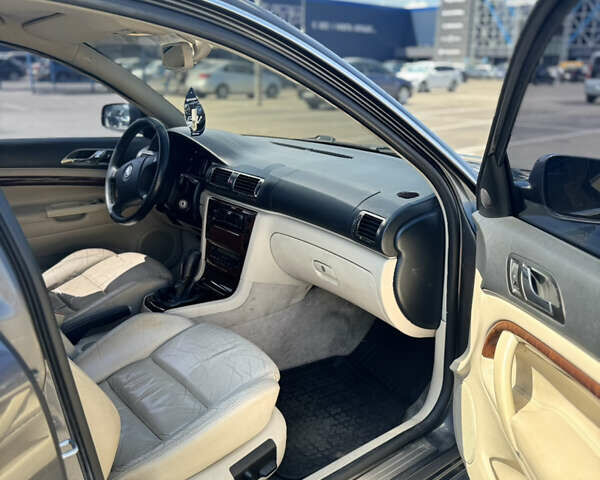 Серый Шкода Суперб, объемом двигателя 1.9 л и пробегом 345 тыс. км за 8500 $, фото 6 на Automoto.ua