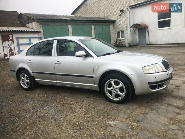 Серый Шкода Суперб, объемом двигателя 2 л и пробегом 350 тыс. км за 2599 $, фото 8 на Automoto.ua