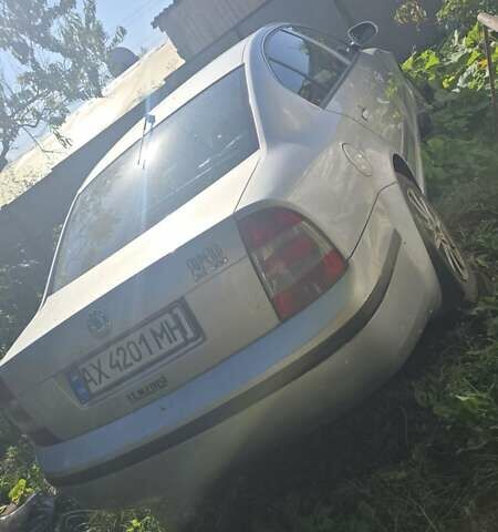 Серый Шкода Суперб, объемом двигателя 1.78 л и пробегом 308 тыс. км за 4100 $, фото 1 на Automoto.ua