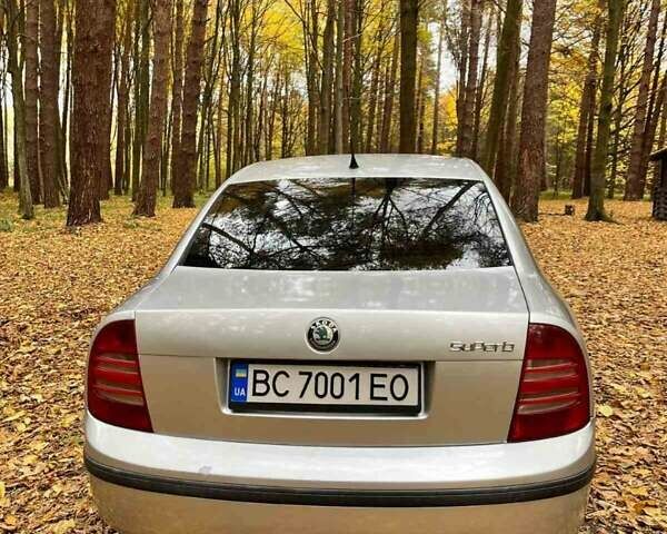 Серый Шкода Суперб, объемом двигателя 1.78 л и пробегом 300 тыс. км за 5500 $, фото 5 на Automoto.ua