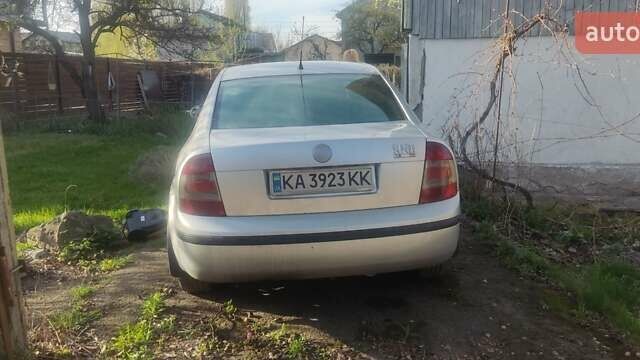 Серый Шкода Суперб, объемом двигателя 1.9 л и пробегом 230 тыс. км за 5200 $, фото 2 на Automoto.ua