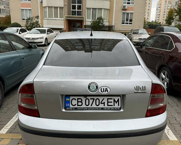 Серый Шкода Суперб, объемом двигателя 1.78 л и пробегом 212 тыс. км за 5400 $, фото 4 на Automoto.ua