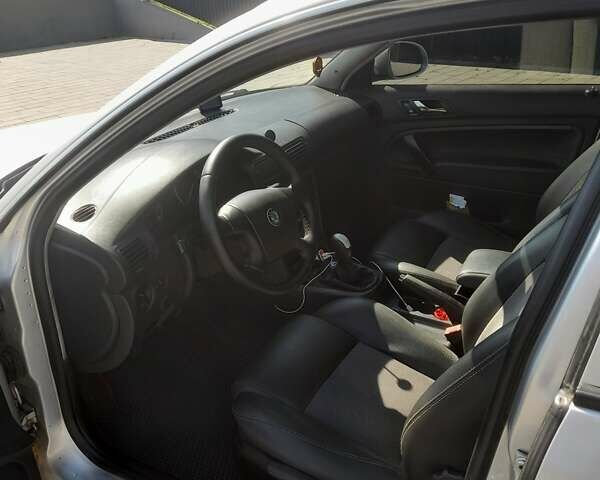 Сірий Шкода Суперб, об'ємом двигуна 1.78 л та пробігом 323 тис. км за 5000 $, фото 8 на Automoto.ua