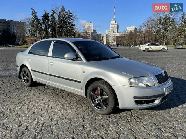 Серый Шкода Суперб, объемом двигателя 1.78 л и пробегом 295 тыс. км за 4900 $, фото 2 на Automoto.ua