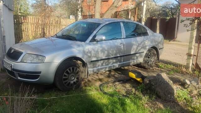 Серый Шкода Суперб, объемом двигателя 1.9 л и пробегом 230 тыс. км за 5200 $, фото 1 на Automoto.ua