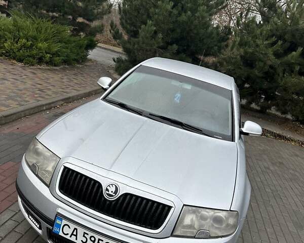 Серый Шкода Суперб, объемом двигателя 1.78 л и пробегом 329 тыс. км за 4800 $, фото 6 на Automoto.ua