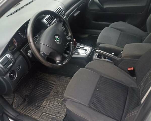 Серый Шкода Суперб, объемом двигателя 1.78 л и пробегом 265 тыс. км за 5300 $, фото 6 на Automoto.ua