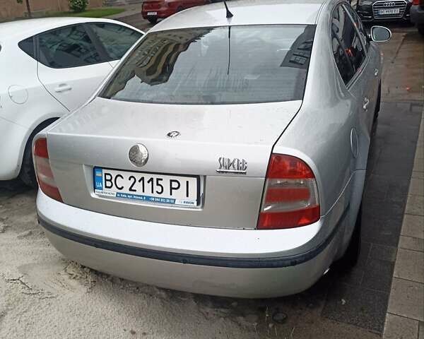 Серый Шкода Суперб, объемом двигателя 1.78 л и пробегом 265 тыс. км за 5300 $, фото 2 на Automoto.ua