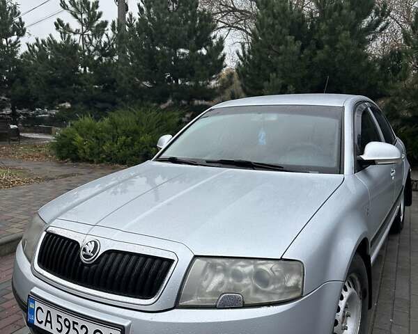 Серый Шкода Суперб, объемом двигателя 1.78 л и пробегом 329 тыс. км за 4800 $, фото 3 на Automoto.ua