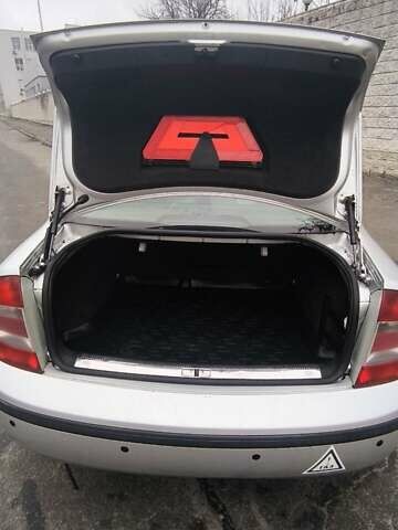 Серый Шкода Суперб, объемом двигателя 1.78 л и пробегом 270 тыс. км за 4700 $, фото 8 на Automoto.ua