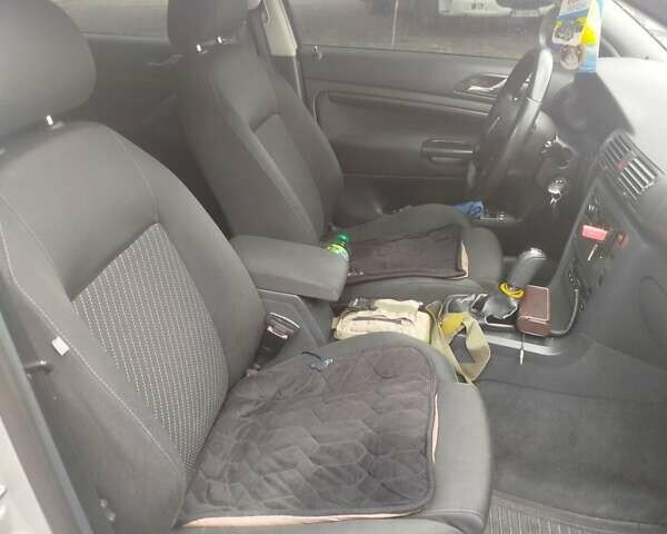 Шкода Суперб 2007 в Первомайск на Automoto.ua Серый Шкода Суперб, объемом двигателя 1.78 л и пробегом 220 тыс. км за 5600 $, фото 12 на Automoto.ua