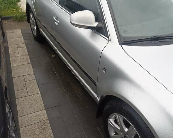 Серый Шкода Суперб, объемом двигателя 1.78 л и пробегом 265 тыс. км за 5300 $, фото 4 на Automoto.ua