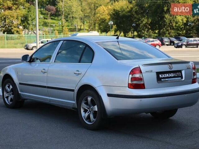 Серый Шкода Суперб, объемом двигателя 1.78 л и пробегом 85 тыс. км за 8100 $, фото 5 на Automoto.ua