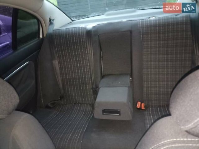 Серый Шкода Суперб, объемом двигателя 1.78 л и пробегом 265 тыс. км за 5300 $, фото 5 на Automoto.ua