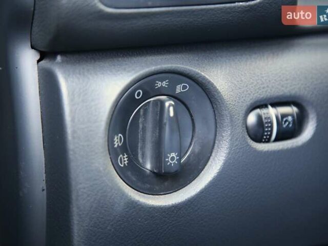 Серый Шкода Суперб, объемом двигателя 1.78 л и пробегом 85 тыс. км за 8100 $, фото 18 на Automoto.ua