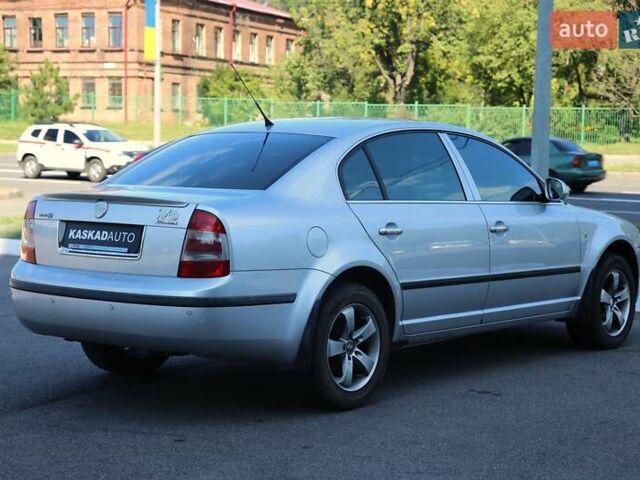 Серый Шкода Суперб, объемом двигателя 1.78 л и пробегом 85 тыс. км за 8100 $, фото 3 на Automoto.ua