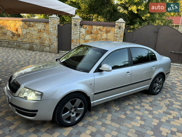 Сірий Шкода Суперб, об'ємом двигуна 1.96 л та пробігом 397 тис. км за 5100 $, фото 4 на Automoto.ua