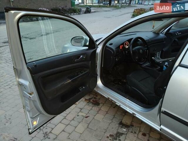 Серый Шкода Суперб, объемом двигателя 1.9 л и пробегом 270 тыс. км за 4350 $, фото 20 на Automoto.ua