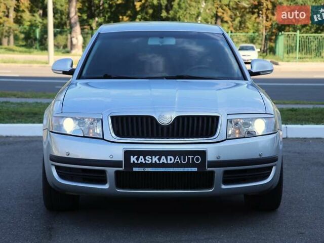 Серый Шкода Суперб, объемом двигателя 1.78 л и пробегом 85 тыс. км за 8100 $, фото 1 на Automoto.ua