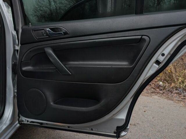 Серый Шкода Суперб, объемом двигателя 1.8 л и пробегом 296 тыс. км за 5500 $, фото 13 на Automoto.ua