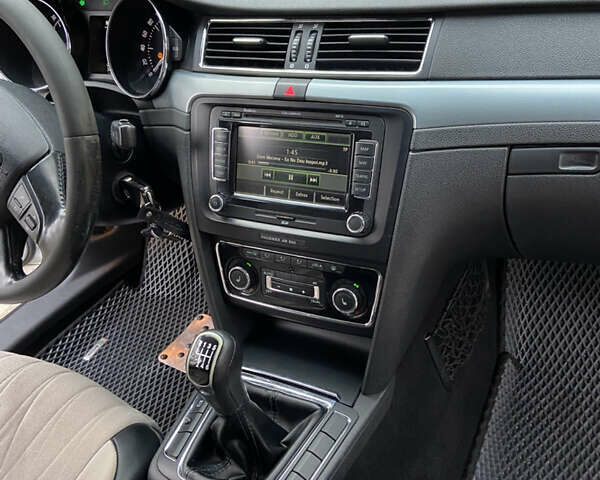 Серый Шкода Суперб, объемом двигателя 1.8 л и пробегом 247 тыс. км за 7400 $, фото 15 на Automoto.ua