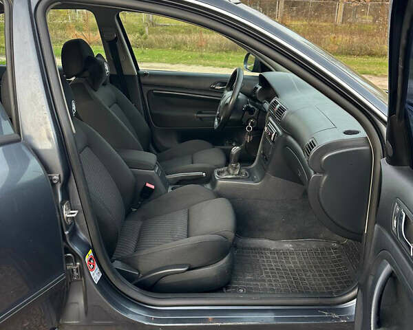 Серый Шкода Суперб, объемом двигателя 1.8 л и пробегом 315 тыс. км за 5100 $, фото 10 на Automoto.ua