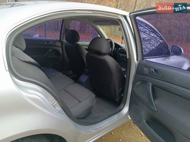 Сірий Шкода Суперб, об'ємом двигуна 1.9 л та пробігом 220 тис. км за 5400 $, фото 10 на Automoto.ua