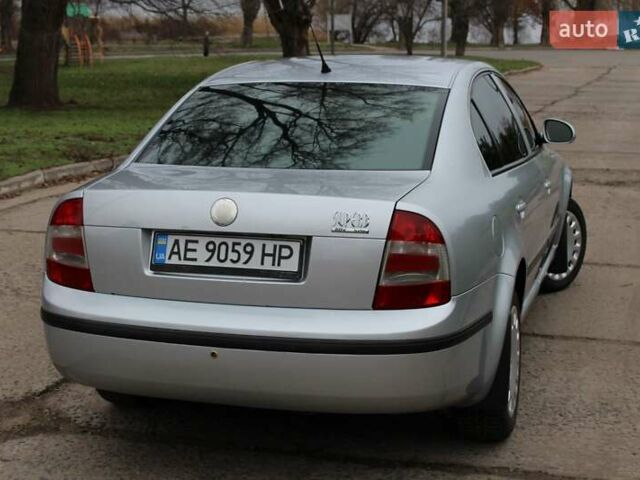 Серый Шкода Суперб, объемом двигателя 1.78 л и пробегом 168 тыс. км за 4700 $, фото 5 на Automoto.ua