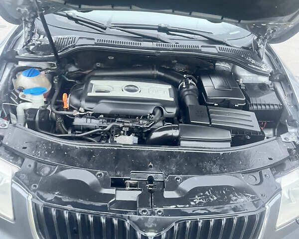 Сірий Шкода Суперб, об'ємом двигуна 1.8 л та пробігом 218 тис. км за 7500 $, фото 13 на Automoto.ua