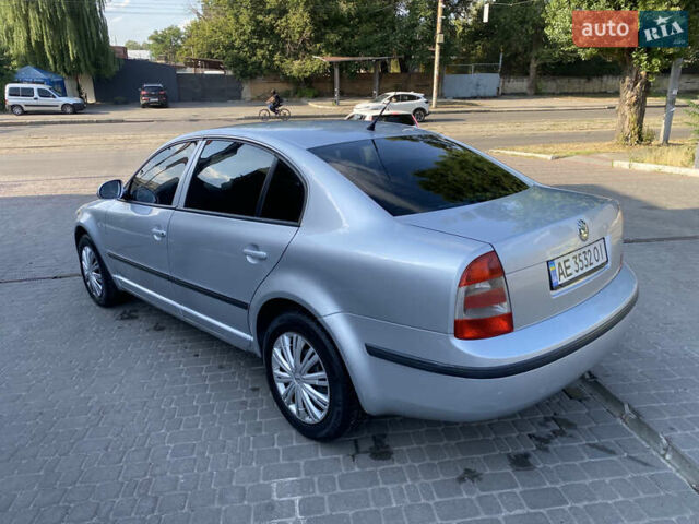 Серый Шкода Суперб, объемом двигателя 1.78 л и пробегом 287 тыс. км за 6000 $, фото 6 на Automoto.ua