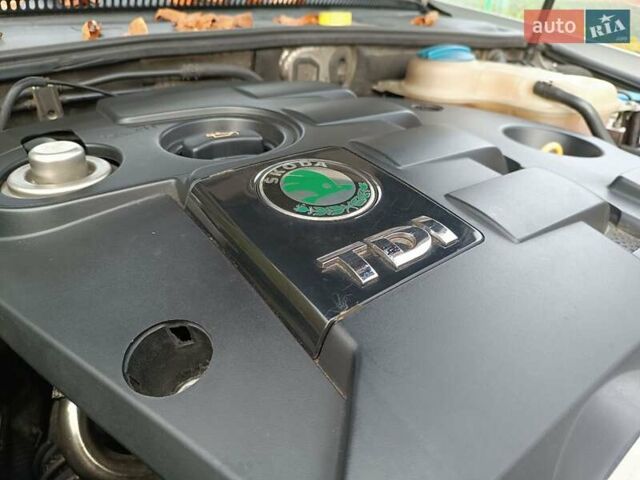Сірий Шкода Суперб, об'ємом двигуна 1.9 л та пробігом 220 тис. км за 5400 $, фото 20 на Automoto.ua