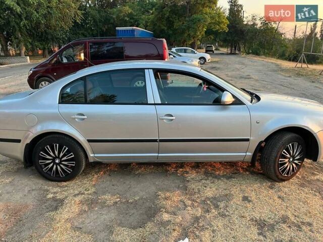 Шкода Суперб 2008 в Николаеве на Automoto.ua Серый Шкода Суперб, объемом двигателя 1.78 л и пробегом 344 тыс. км за 5300 $, фото 1 на Automoto.ua