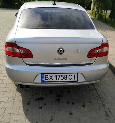 Серый Шкода Суперб, объемом двигателя 1.8 л и пробегом 230 тыс. км за 8999 $, фото 2 на Automoto.ua