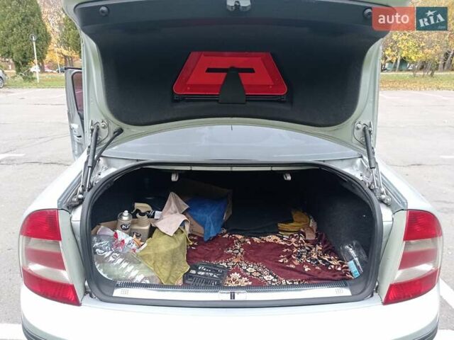Сірий Шкода Суперб, об'ємом двигуна 1.78 л та пробігом 287 тис. км за 4990 $, фото 6 на Automoto.ua