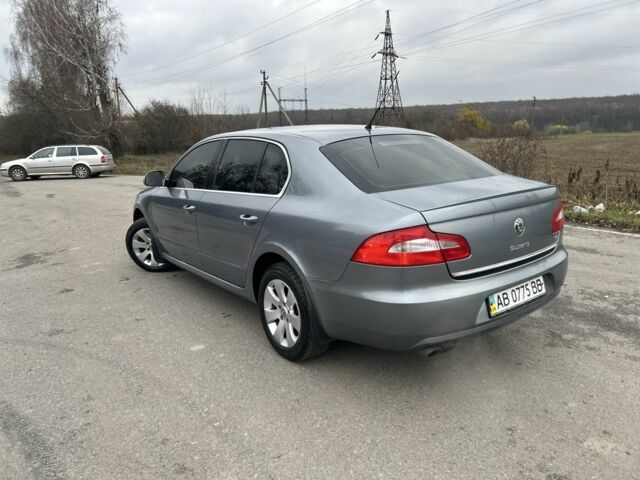 Серый Шкода Суперб, объемом двигателя 1.8 л и пробегом 250 тыс. км за 7499 $, фото 2 на Automoto.ua