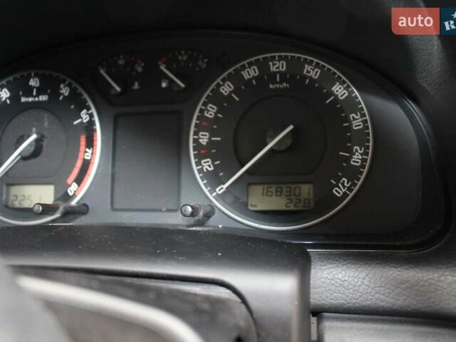 Серый Шкода Суперб, объемом двигателя 1.78 л и пробегом 168 тыс. км за 4700 $, фото 14 на Automoto.ua