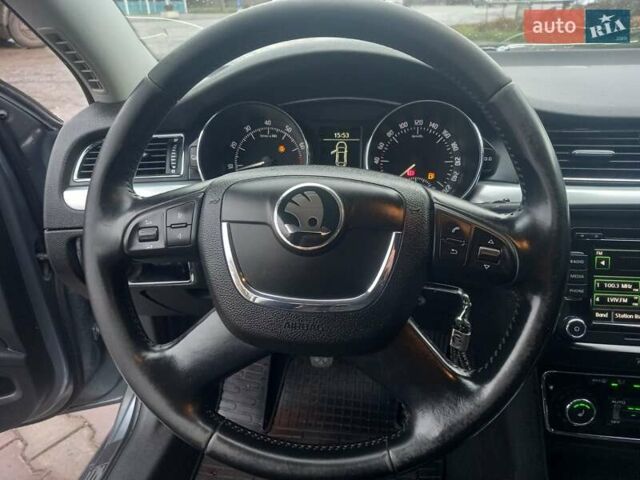 Серый Шкода Суперб, объемом двигателя 1.8 л и пробегом 323 тыс. км за 6350 $, фото 50 на Automoto.ua