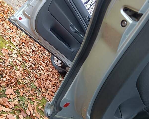 Сірий Шкода Суперб, об'ємом двигуна 1.9 л та пробігом 220 тис. км за 5400 $, фото 15 на Automoto.ua