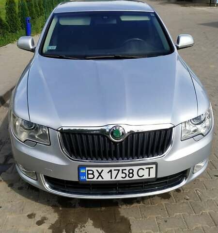 Серый Шкода Суперб, объемом двигателя 1.8 л и пробегом 230 тыс. км за 8999 $, фото 1 на Automoto.ua