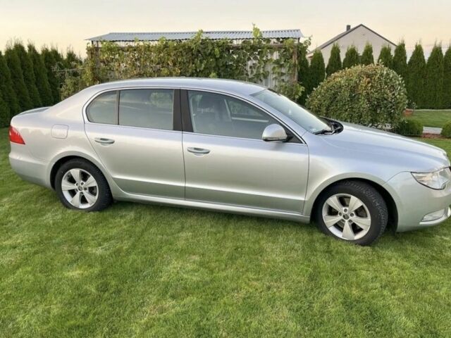 Сірий Шкода Суперб, об'ємом двигуна 0 л та пробігом 214 тис. км за 3500 $, фото 2 на Automoto.ua